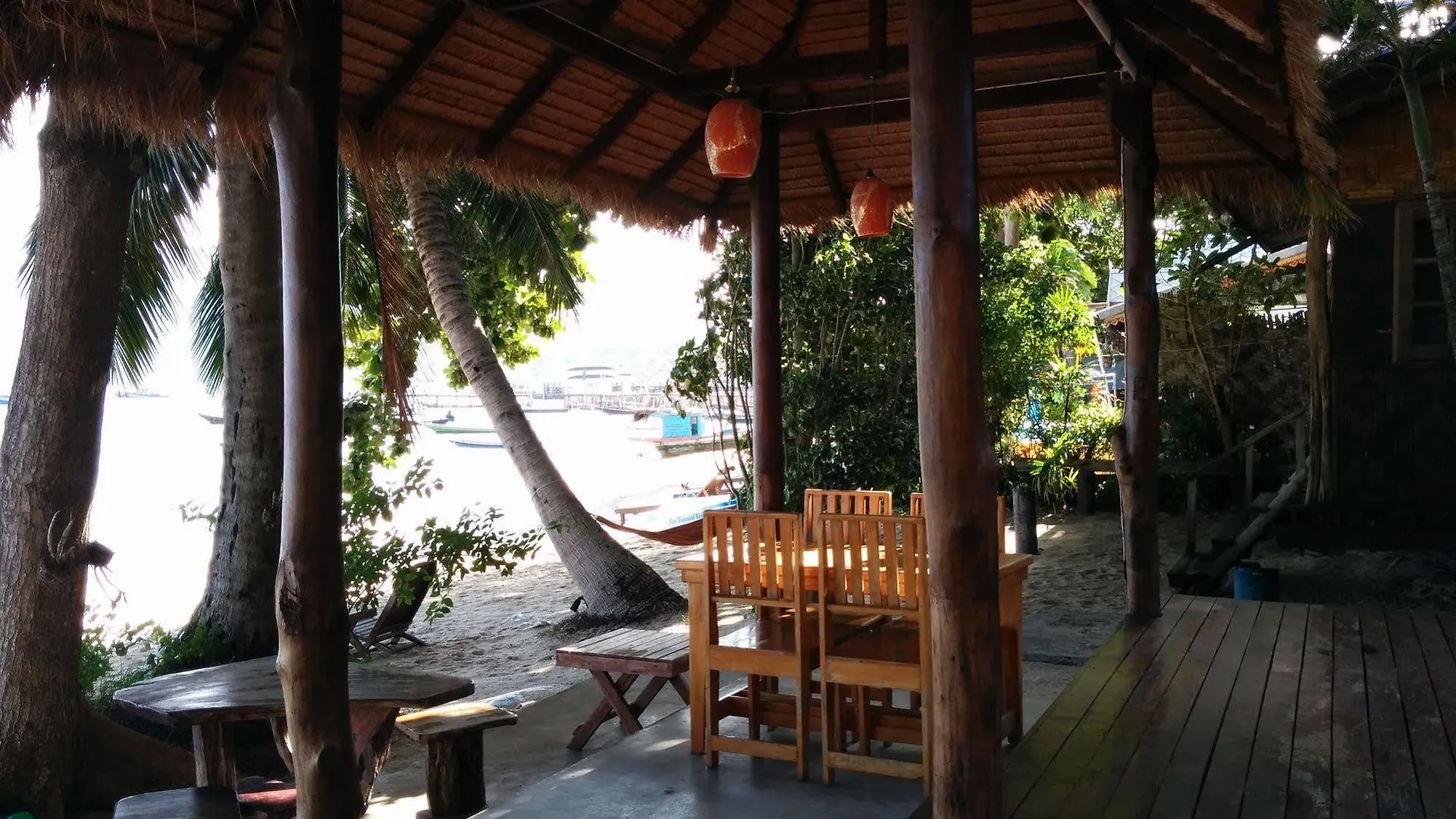 Koh Tao Beachside Resort